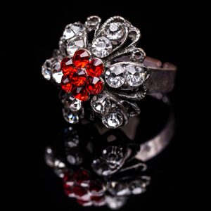 ring-with-stones-2023-11-27-05-13-26-utc